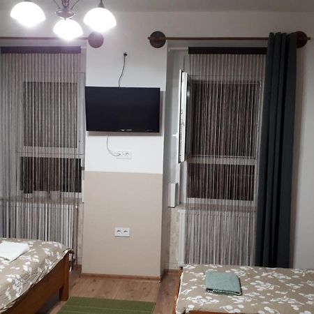 Centrum- Apartmanok, Apartman באיה מראה חיצוני תמונה